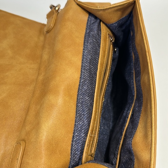 $ PRICE DROP URBAN Expressions Large Tan Use Crossbody Bag - Picture 9 of 15